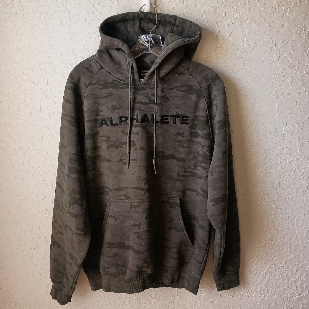 Alphalete Camo Hoodie Size Medium Green Camoflauge